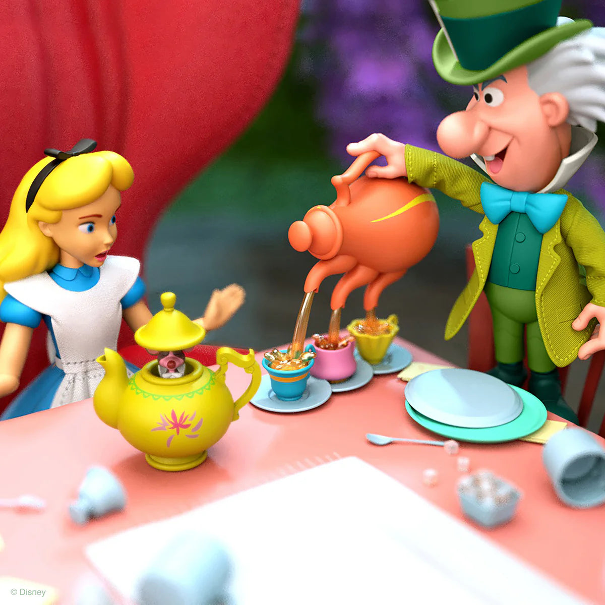 DISNEY ULTIMATES WV2 ALICE IN WONDERLAND ALICE AF
