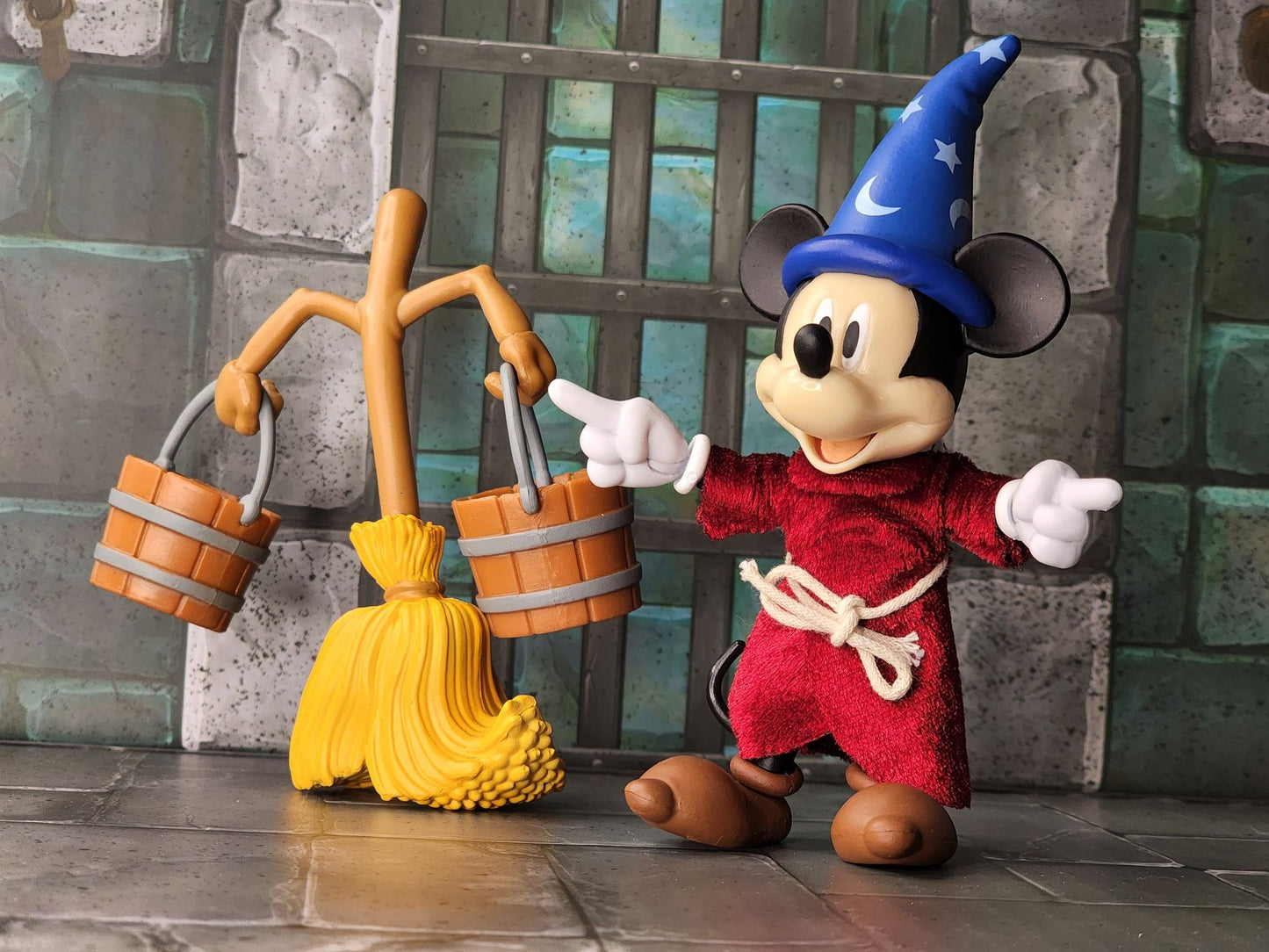 Fantasia Disney Ultimates! The Sorcerer's Apprentice Mickey Mouse