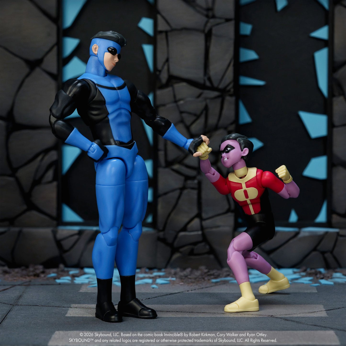 (Pre-Order) Invincible Invincible 1/12 Scale Action Figure