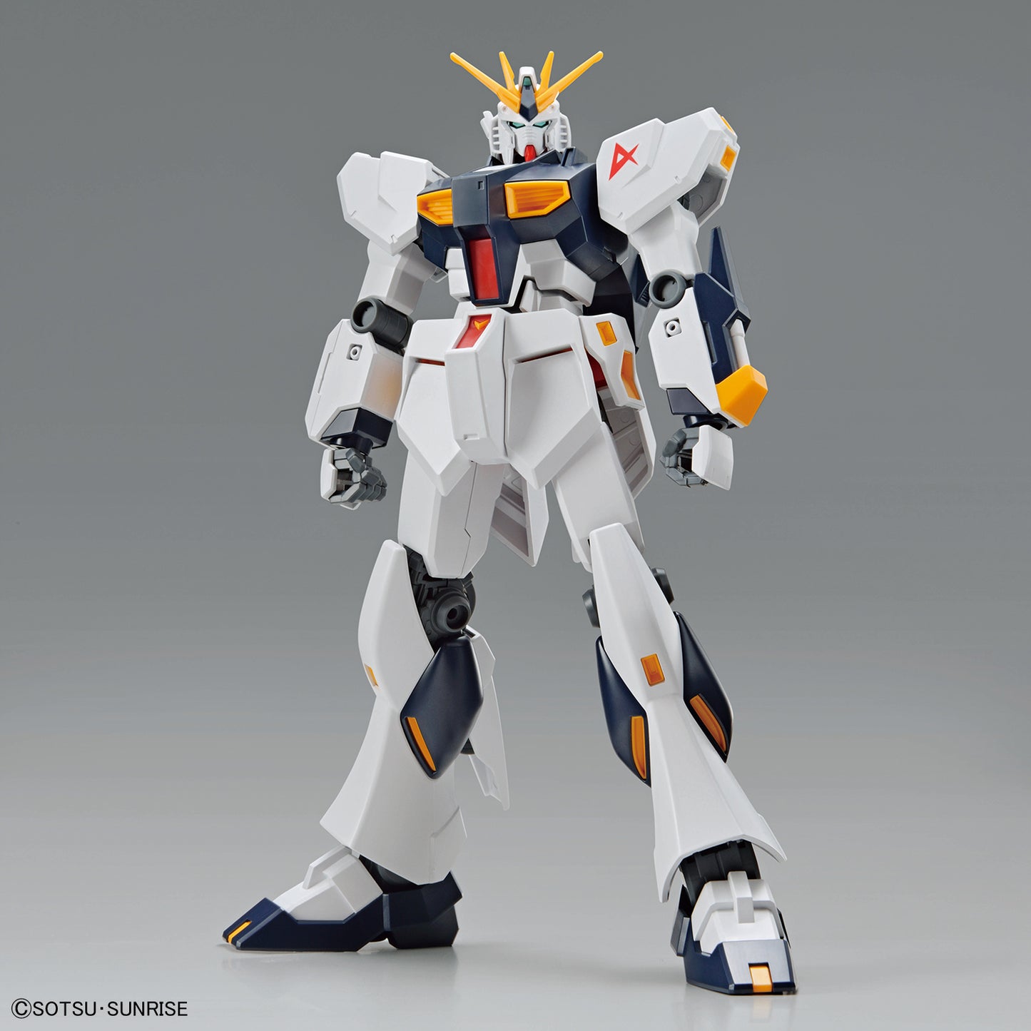 Gundam Chars Counterattack 11 Nu Gundam 1/144 Model Kit