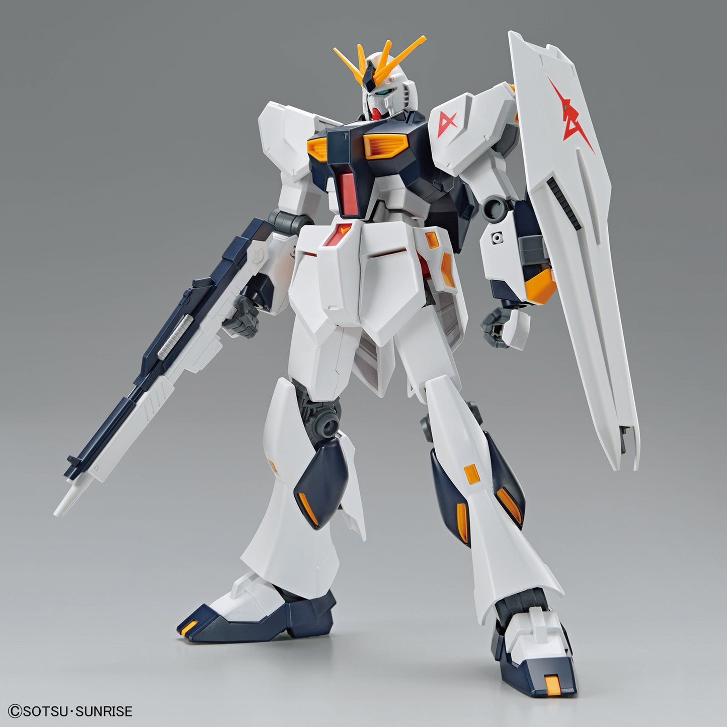 Gundam Chars Counterattack 11 Nu Gundam 1/144 Model Kit