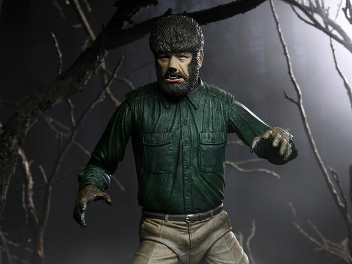 Universal Monsters Ultimate The Wolf Man Figure