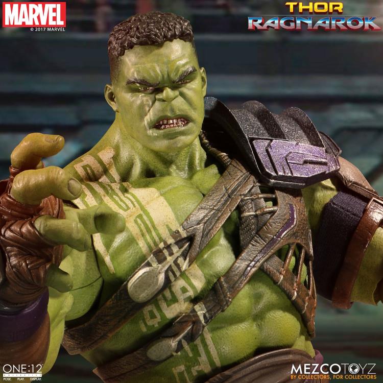 Thor: Ragnarok One:12 Collective Gladiator Hulk by Mezco toys