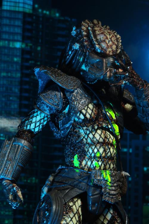 Predator 2 Ultimate Battle-Damaged City Hunter