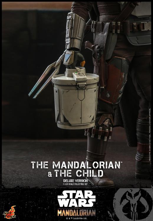 The Mandalorian & Child (Deluxe Ver.) 1/6 Scale Collectible Figure