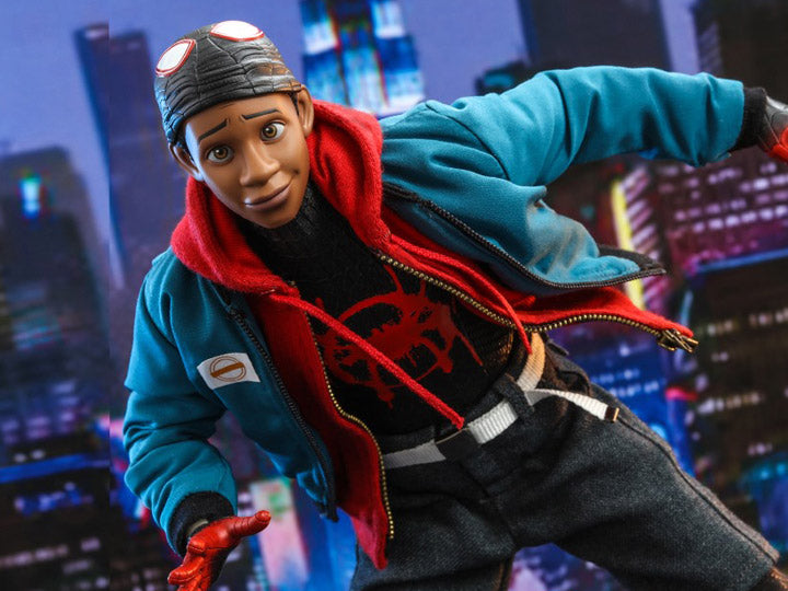Spider-Man: Into the Spider-Verse MMS567 Miles Morales 1/6th Scale by HOTTOYS
