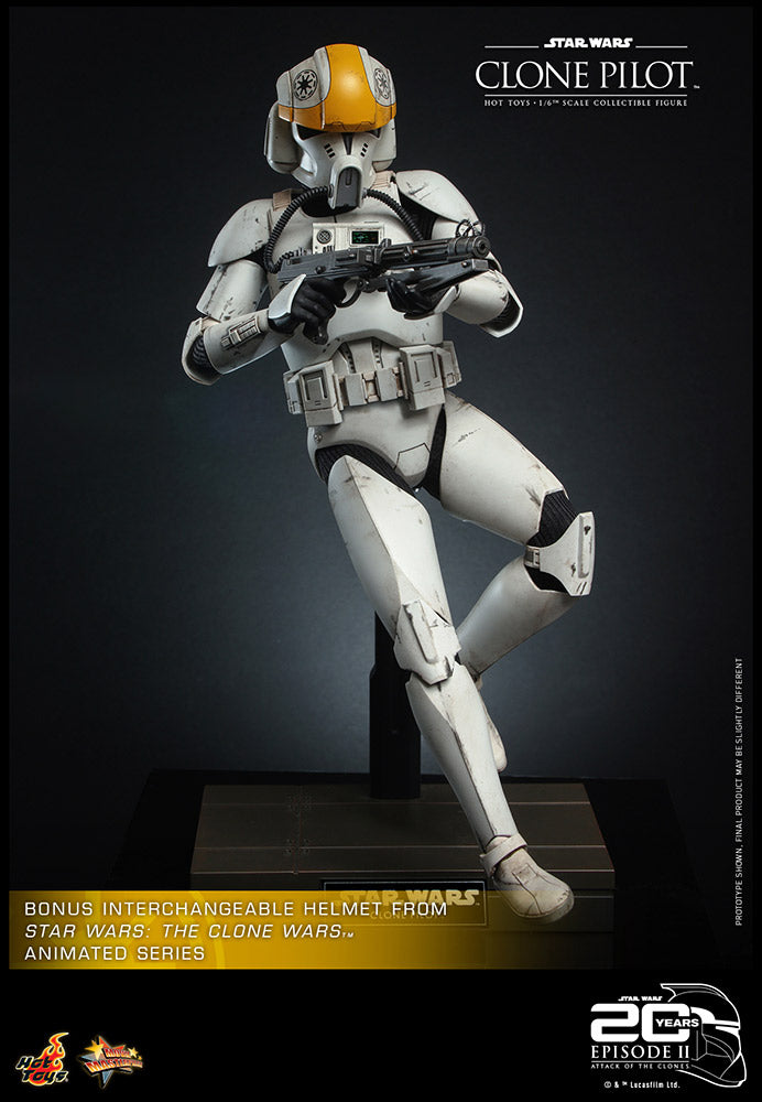 Clone Pilot Sixth Scale Figure by Hot Toys