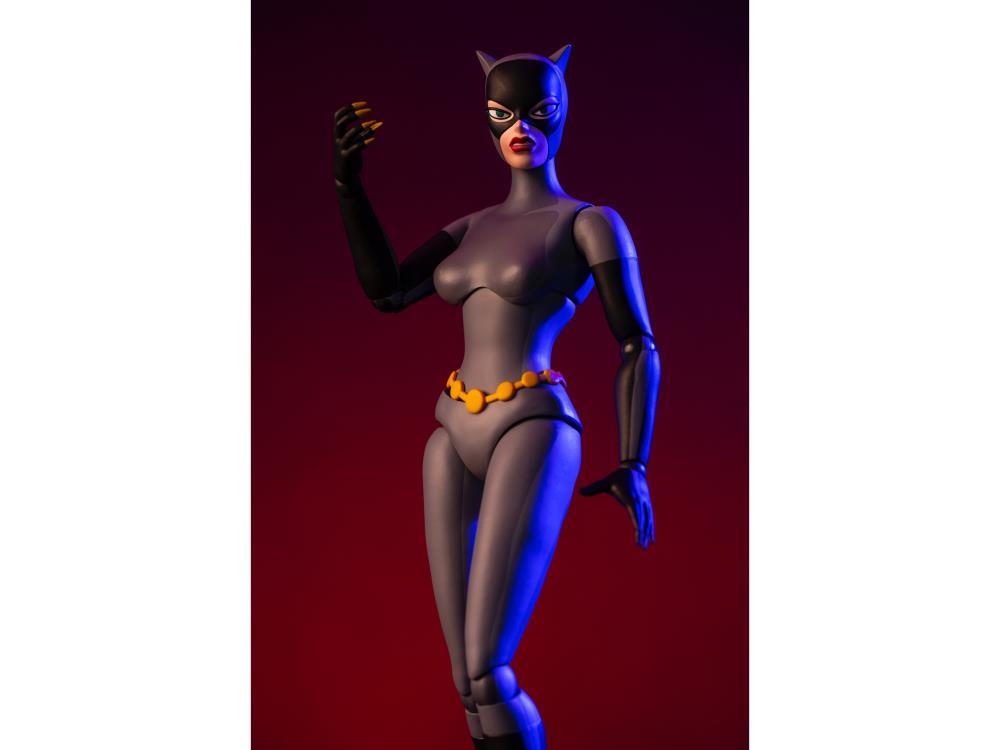 Batman: The Animated Series Catwoman 1/6 Scale Figure