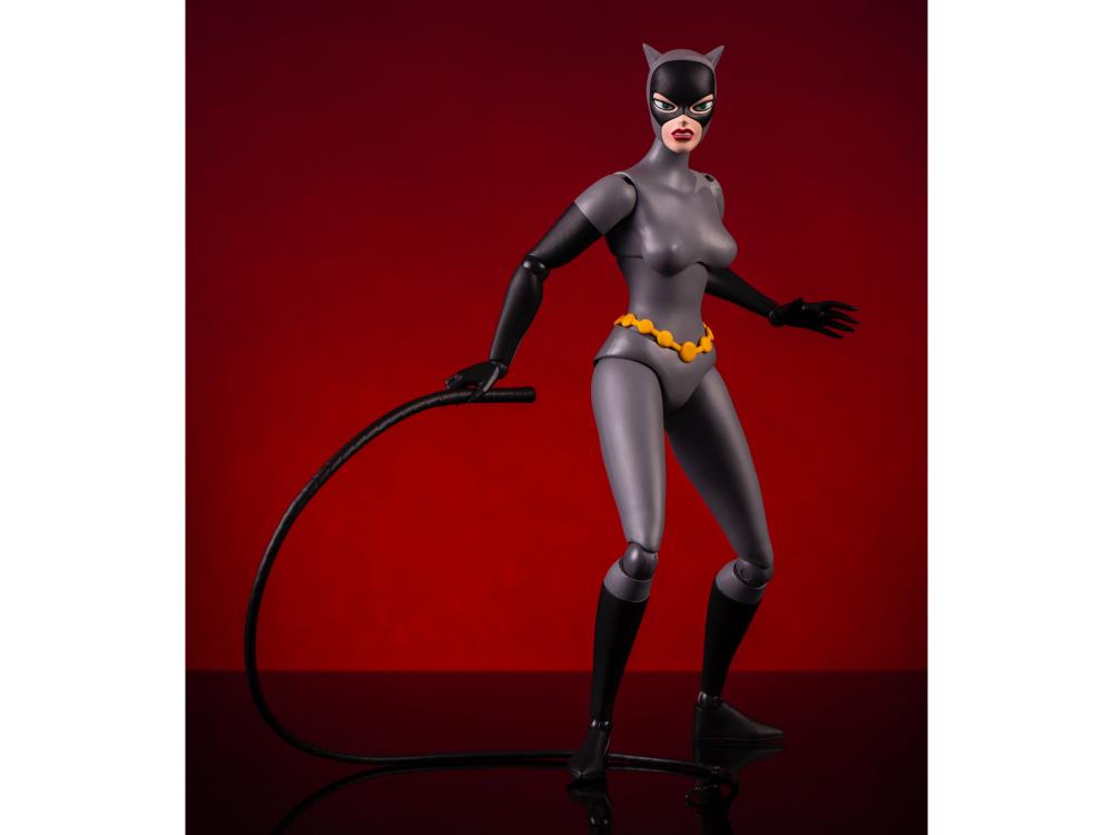 Batman: The Animated Series Catwoman 1/6 Scale Figure