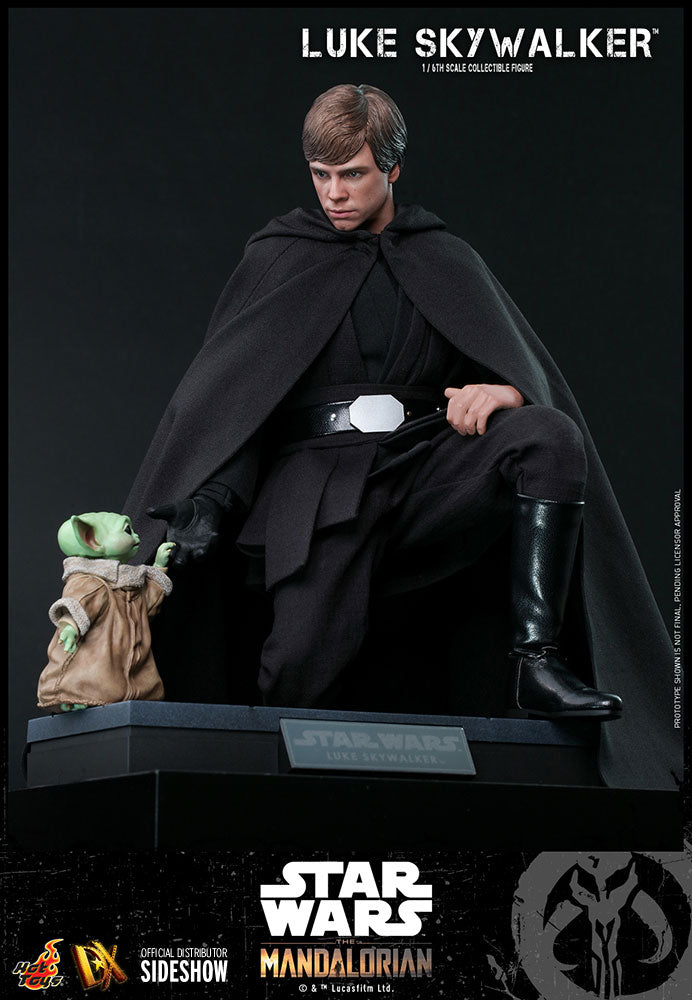 Luke Skywalker Sixth Scale Figure by Hot Toys
