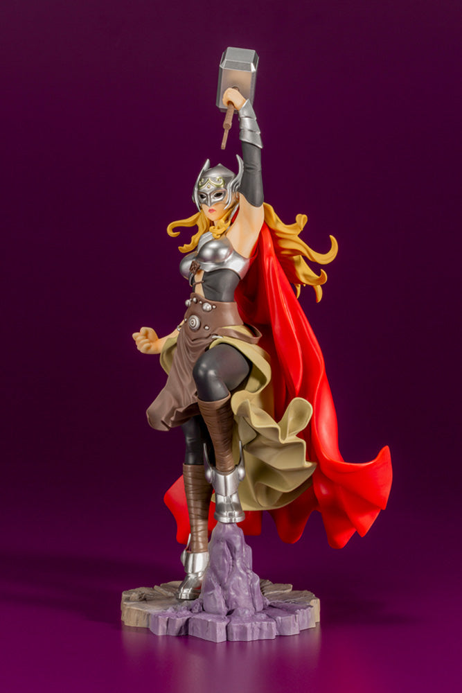 Thor (Jane Foster) Bishoujo Statue by Kotobukiya