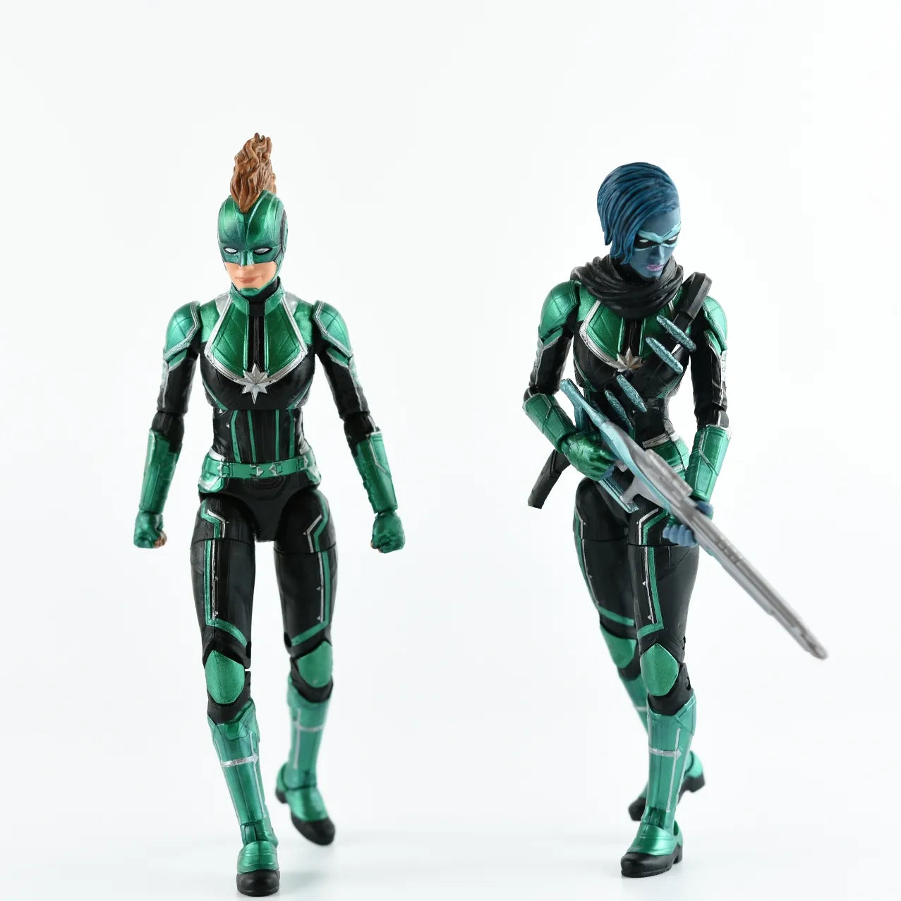 Marvel Legends Captain Marvel Action Figure (Starforce)