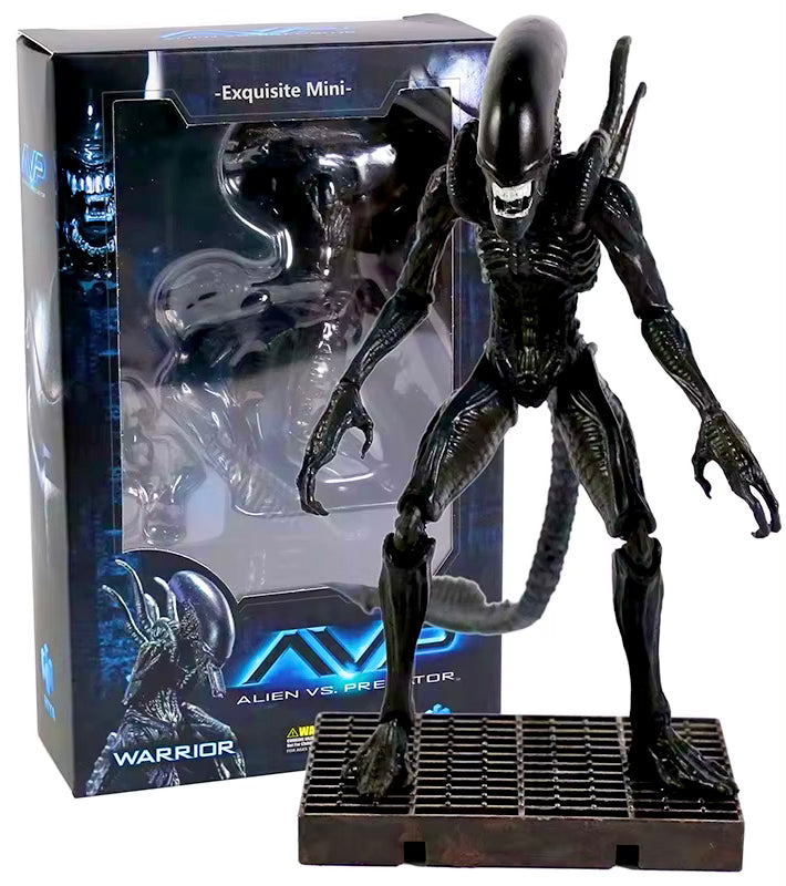 Alien vs. Predator Alien Warrior 1:18 Scale Action Figure by HIYA TOYS