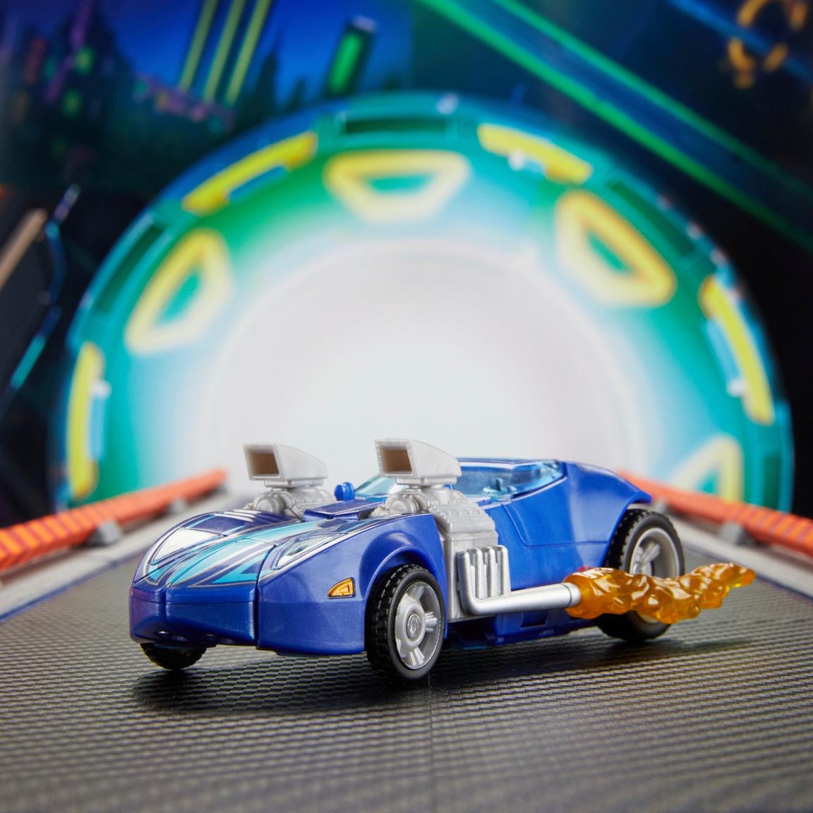 Hasbro Transformers Deluxe Class Hot Wheels x Transformers Twin Mill 5-In Action Figure