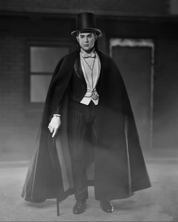 Universal Monsters Ultimate Dracula (Carfax Abbey) Action Figure