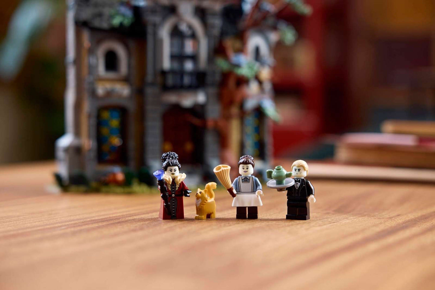 LEGO Midnight Valley Collection Mayor Manor