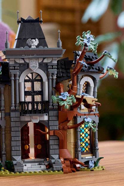 LEGO Midnight Valley Collection Mayor Manor