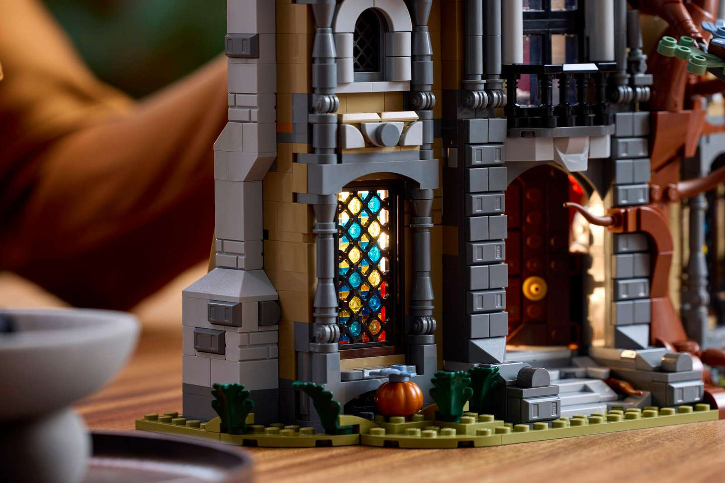 LEGO Midnight Valley Collection Mayor Manor