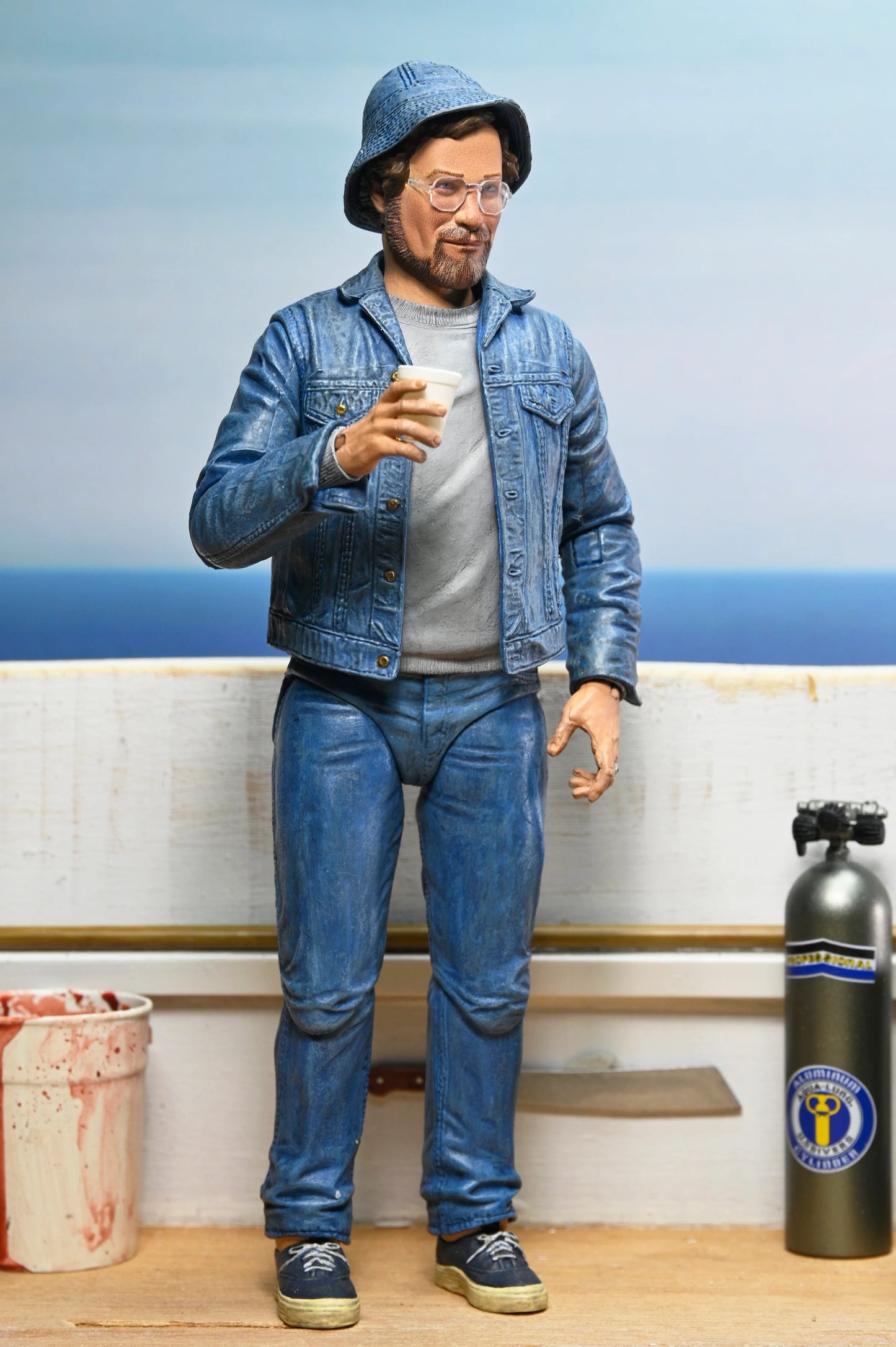 Jaws-50th Anniversary Ultimate Matt Hooper (Amity Arrival) 7” Scale Action Figure