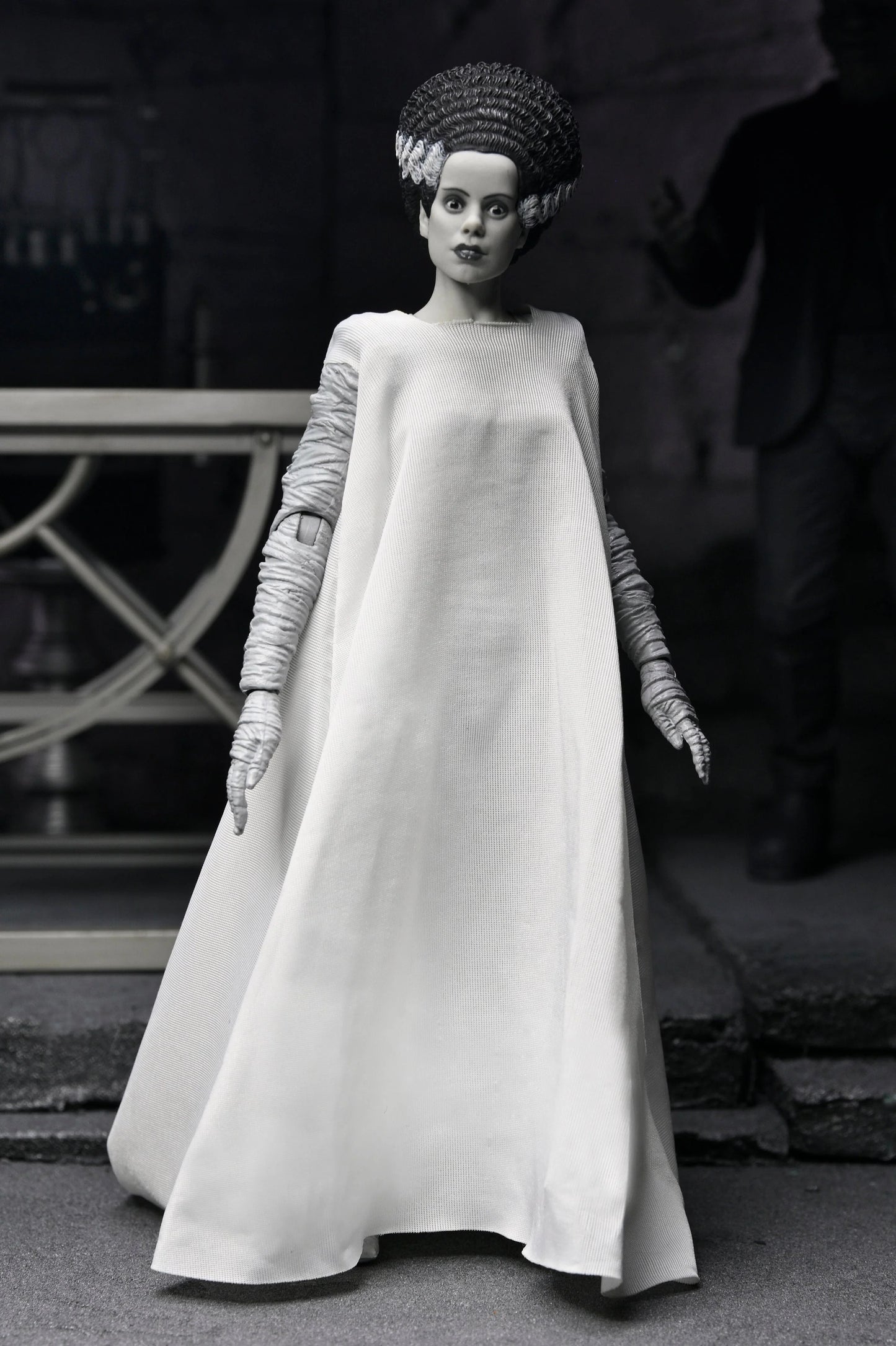 Universal Monsters - 7” Scale Action Figure - Bride of Frankenstein 90th Anniversary The Monster & His Mate 2pk (B&W)