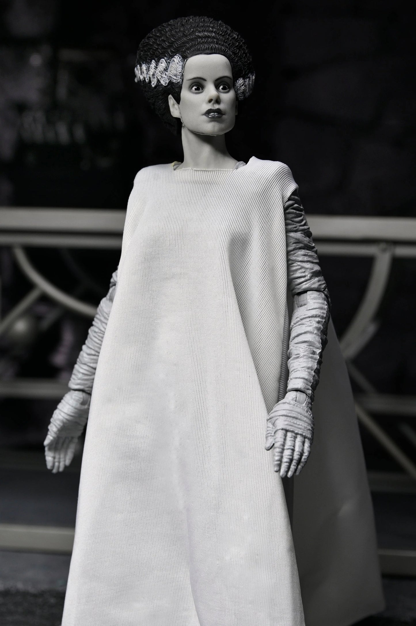 Universal Monsters - 7” Scale Action Figure - Bride of Frankenstein 90th Anniversary The Monster & His Mate 2pk (B&W)