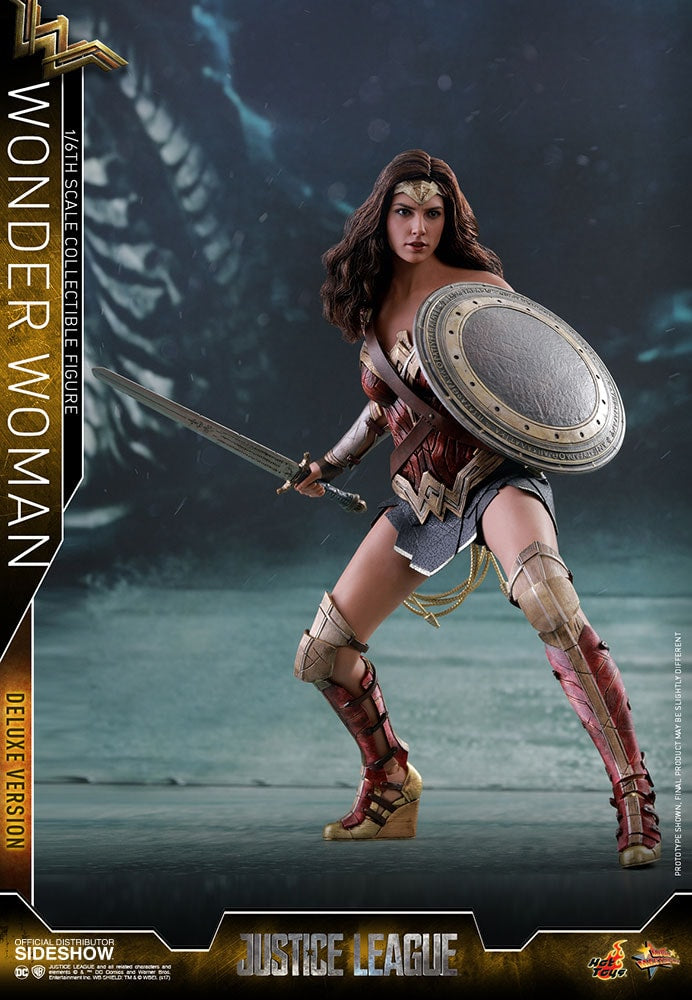 WONDER WOMAN DELUXE VERSION Sixth Scale Figure by Hot Toys