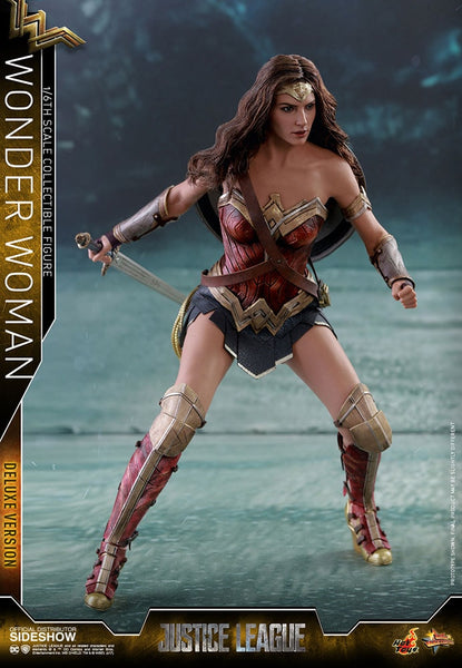 WONDER WOMAN DELUXE VERSION Sixth Scale Figure by Hot Toys