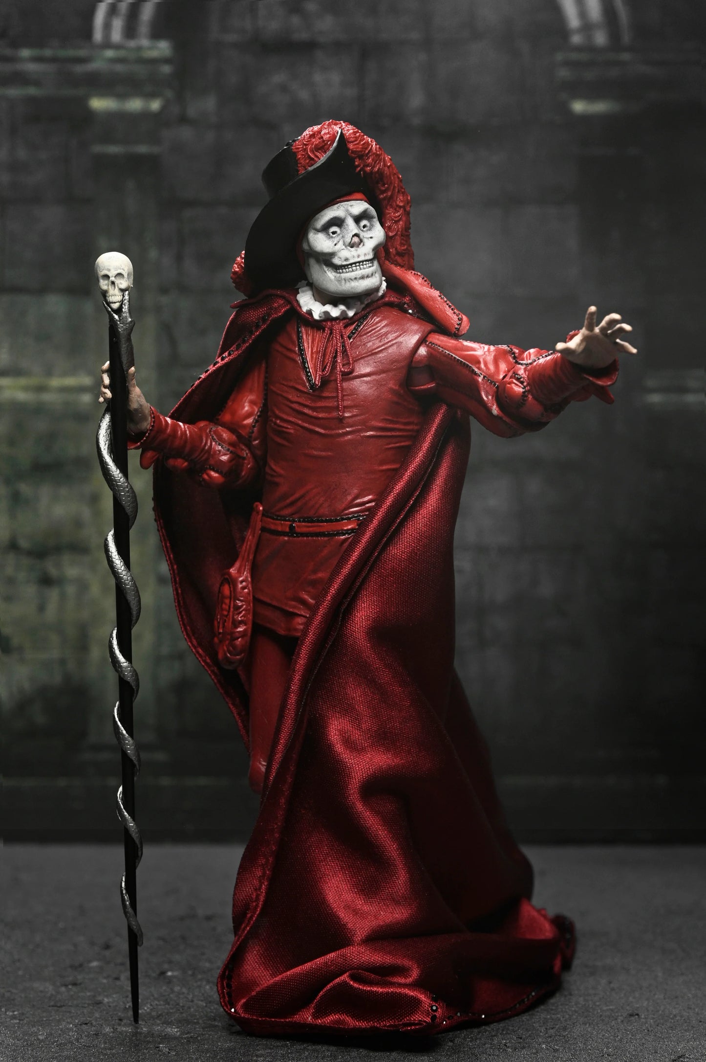 THE PHANTOM OF THE OPERA (1925) - PHANTOM OF THE OPERA “MASQUE OF THE RED DEATH” 7” SCALE ACTION FIGURE