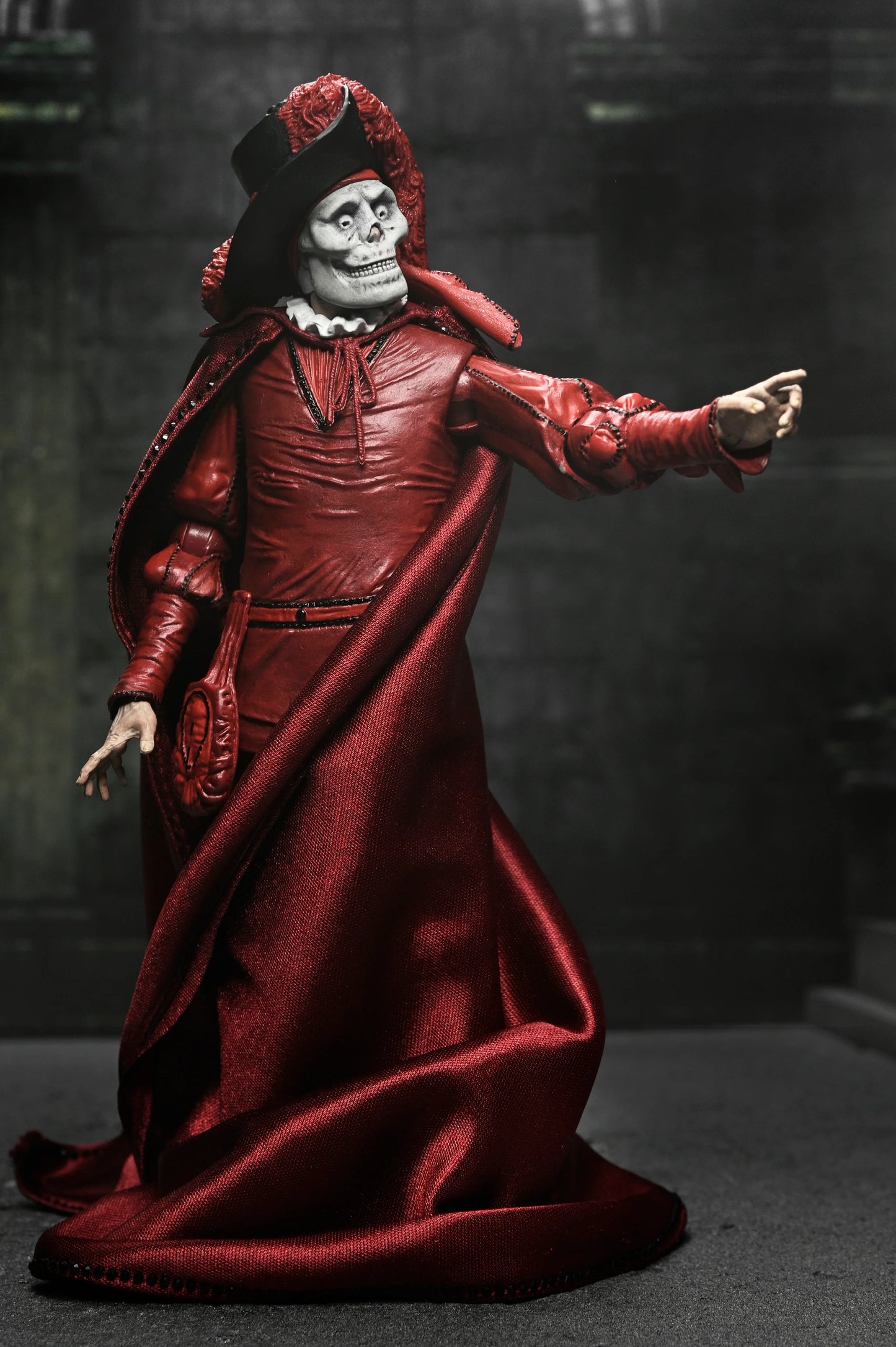 THE PHANTOM OF THE OPERA (1925) - PHANTOM OF THE OPERA “MASQUE OF THE RED DEATH” 7” SCALE ACTION FIGURE