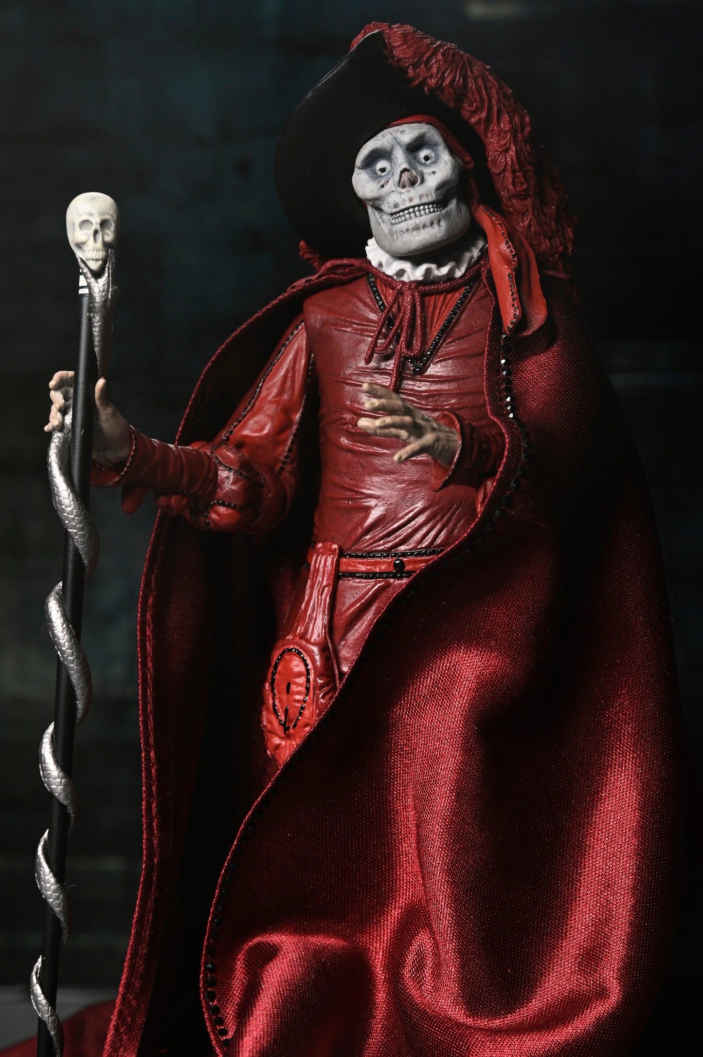 THE PHANTOM OF THE OPERA (1925) - PHANTOM OF THE OPERA “MASQUE OF THE RED DEATH” 7” SCALE ACTION FIGURE