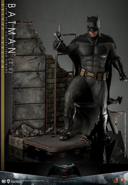 Pre-Order: BATMAN (2.0) (DELUXE VERSION) Sixth Scale Figure by Hot Toys
