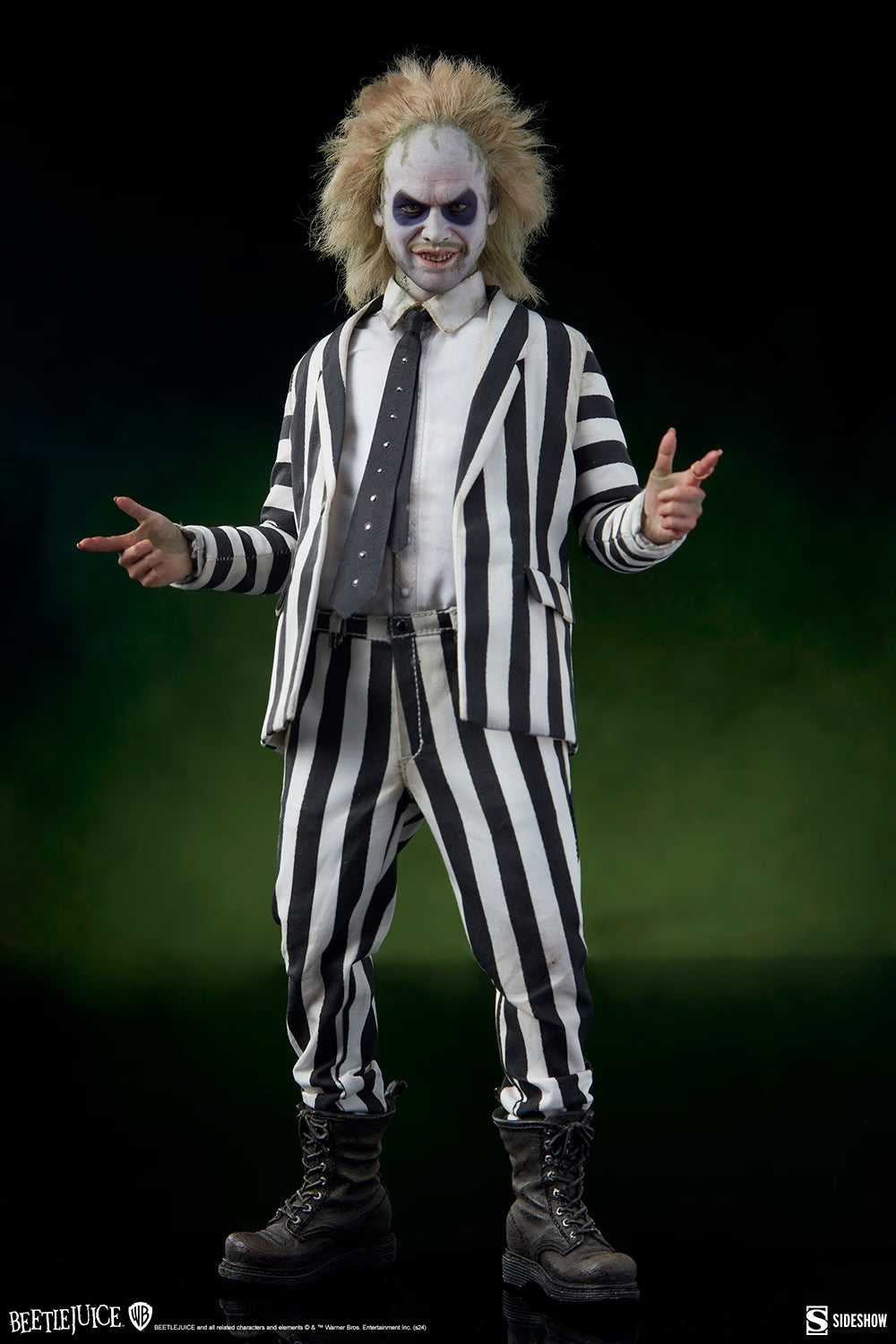 BEETLEJUICE Sixth Scale Figure by Sideshow Collectibles