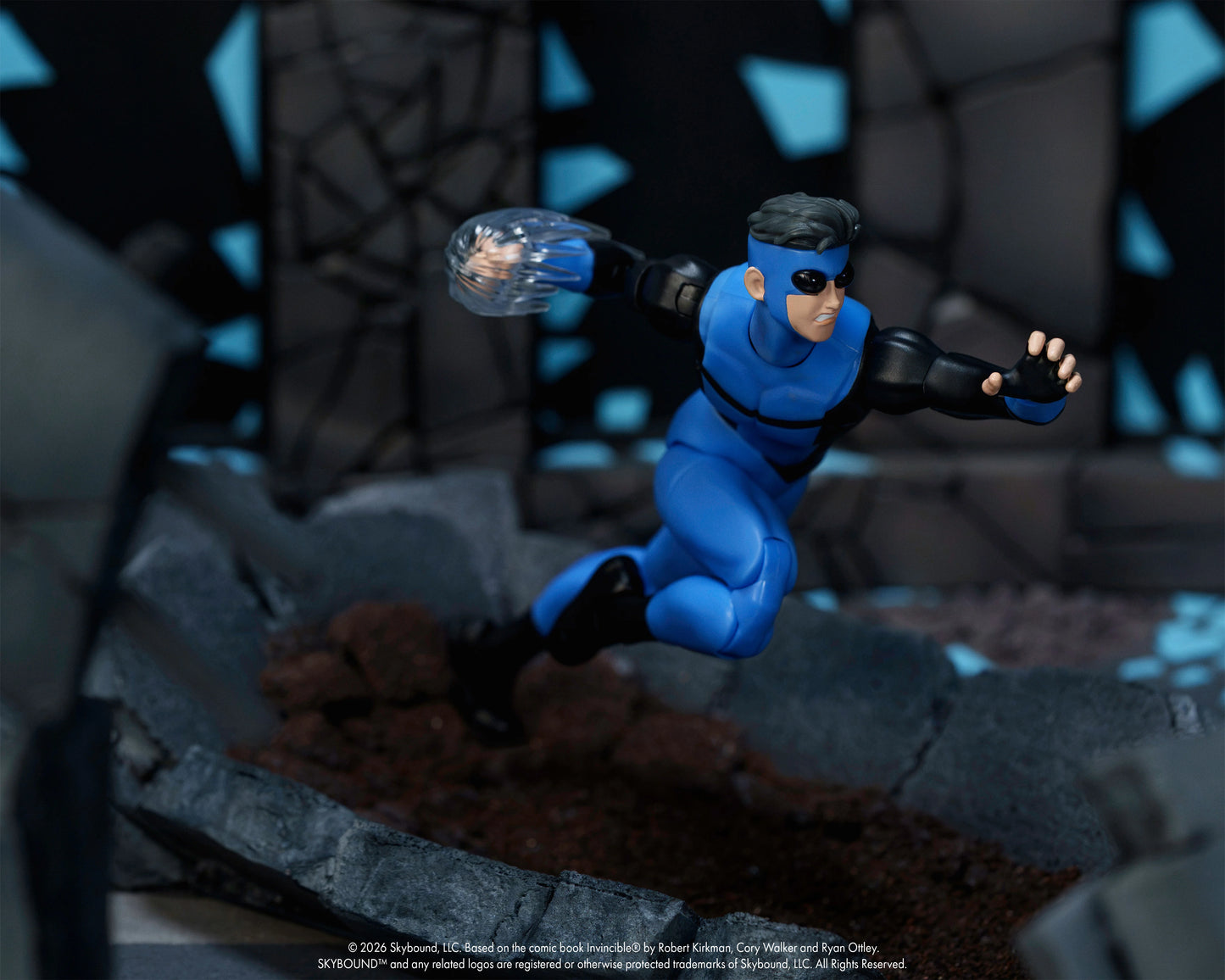 (Pre-Order) Invincible Invincible 1/12 Scale Action Figure