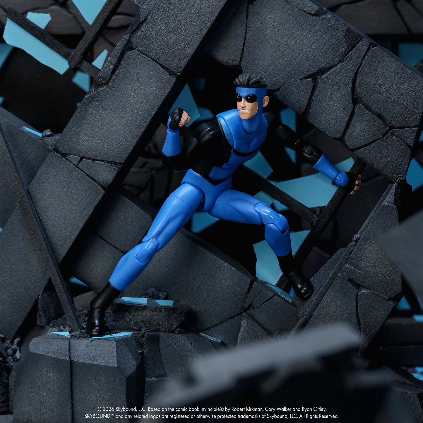 (Pre-Order) Invincible Invincible 1/12 Scale Action Figure