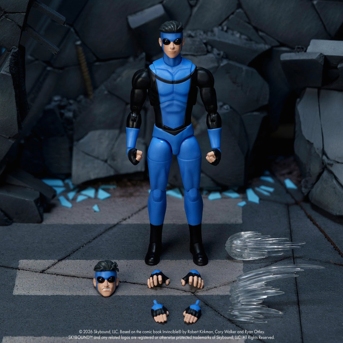(Pre-Order) Invincible Invincible 1/12 Scale Action Figure