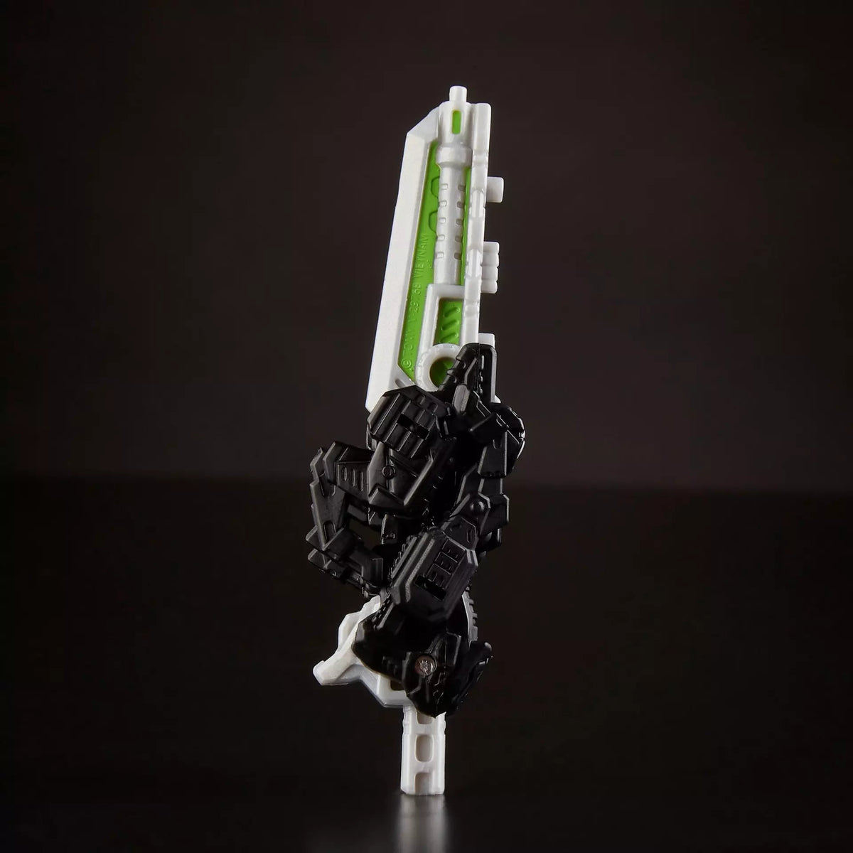 Transformers Generations War for Cybertron: Siege Deluxe Class Autobot Greenlight with Dazzlestrike