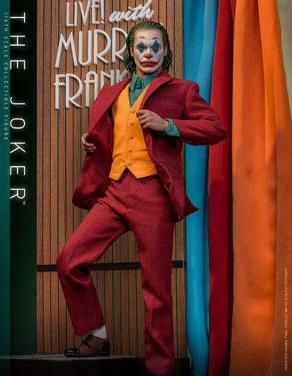 (Pre-Order) THE JOKER Sixth Scale Figure by Hot Toys