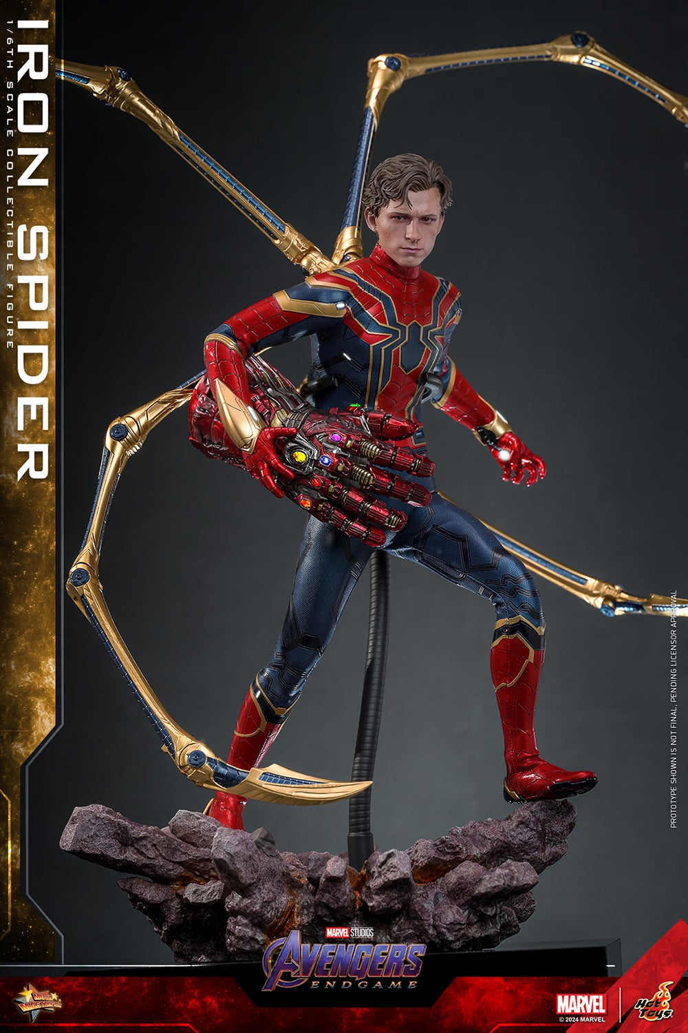 (Pre-Order) IRON SPIDER Sixth Scale Figure by Hot Toys