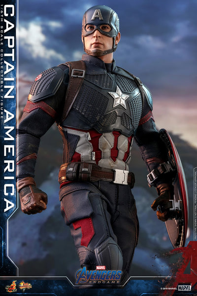 CAPTAIN AMERICA Sixth Scale Figure by Hot Toys