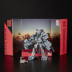 Transformers Studio Series 08 Leader Blackout