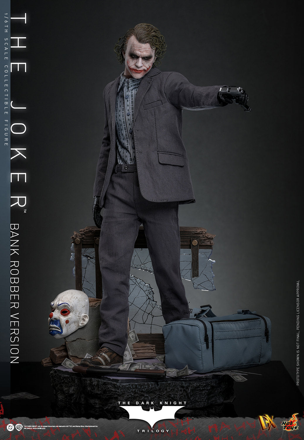 (Pre-Order) The Joker (Bank Robber Version) Hot Toy