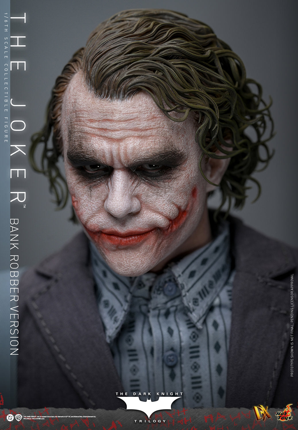 (Pre-Order) The Joker (Bank Robber Version) Hot Toy