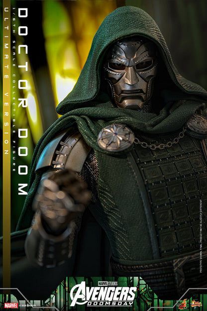 (Pre-Order) Doctor Doom (Ultimate Version) Sixth Scale Figure
