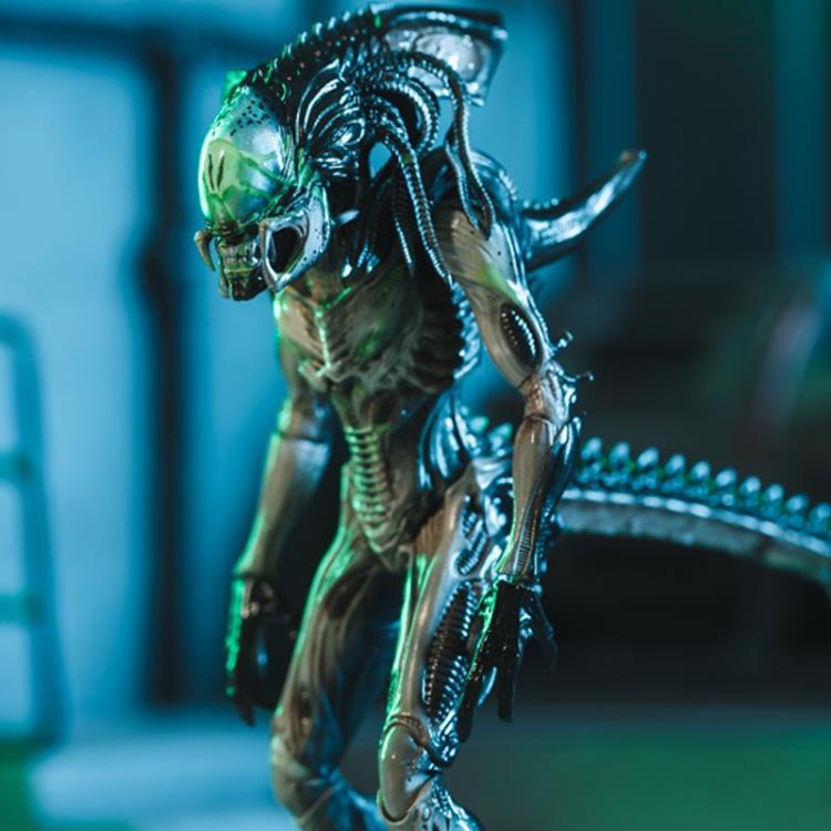 Alien vs. Predator: Requiem Predalien (Battle Damaged) 1:18 Scale PX Previews Exclusive Figure