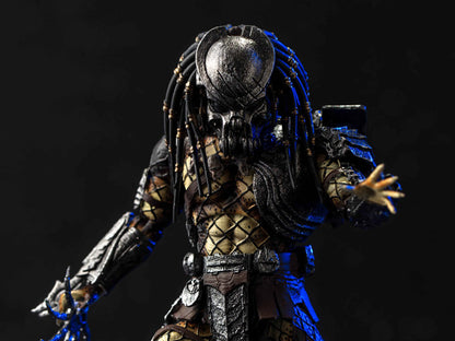 Alien vs. Predator Celtic Predator (Battle Damage) 1:18 Scale PX Previews Exclusive Action Figure