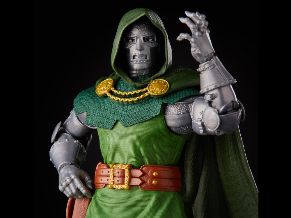 FANTASTIC FOUR VINTAGE DR DOOM VARIANT 6IN AF