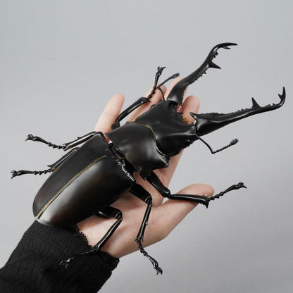 Revoltech RevoGeo Prosopocoilus giraffa (Giraffe Stag Beetle)