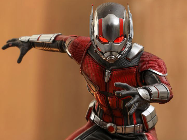 Ant-Man and the Wasp Ant-Man 1/6th Scale Collectible Figure