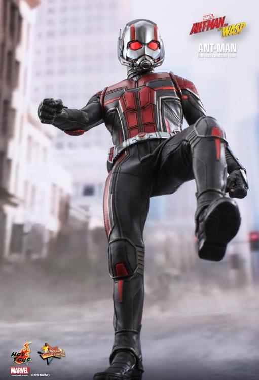 Ant-Man and the Wasp Ant-Man 1/6th Scale Collectible Figure