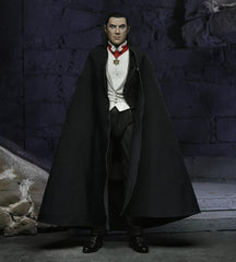 Universal Monsters Ultimate Dracula (Transylvania) Figure